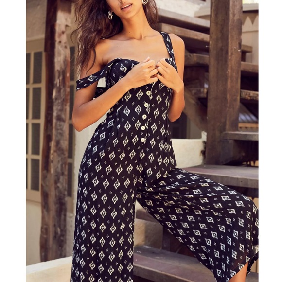 Silence + Noise Jumpsuit Urban Outfitters - Picture 4 of 11